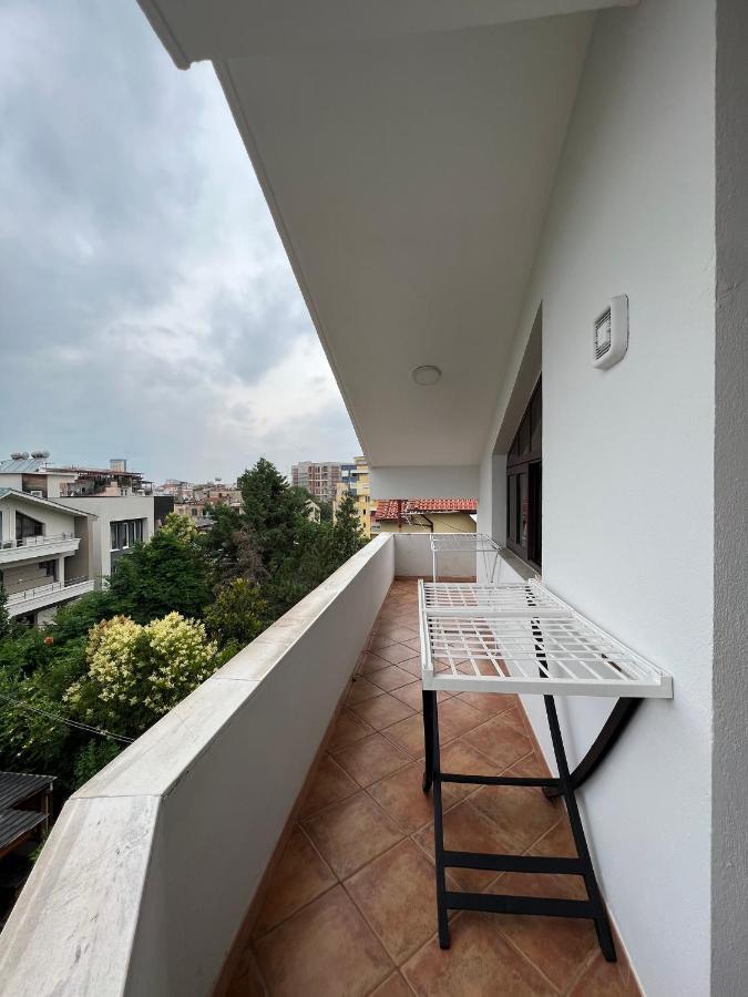 Villa Sokoli, Enjoy Sunset At This Spacious Apartment Tirana Buitenkant foto