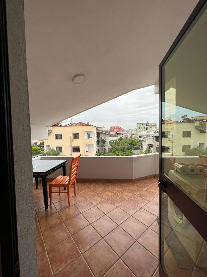 Villa Sokoli, Enjoy Sunset At This Spacious Apartment Tirana Buitenkant foto
