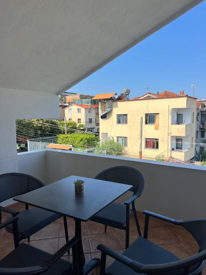 Villa Sokoli, Enjoy Sunset At This Spacious Apartment Tirana Buitenkant foto