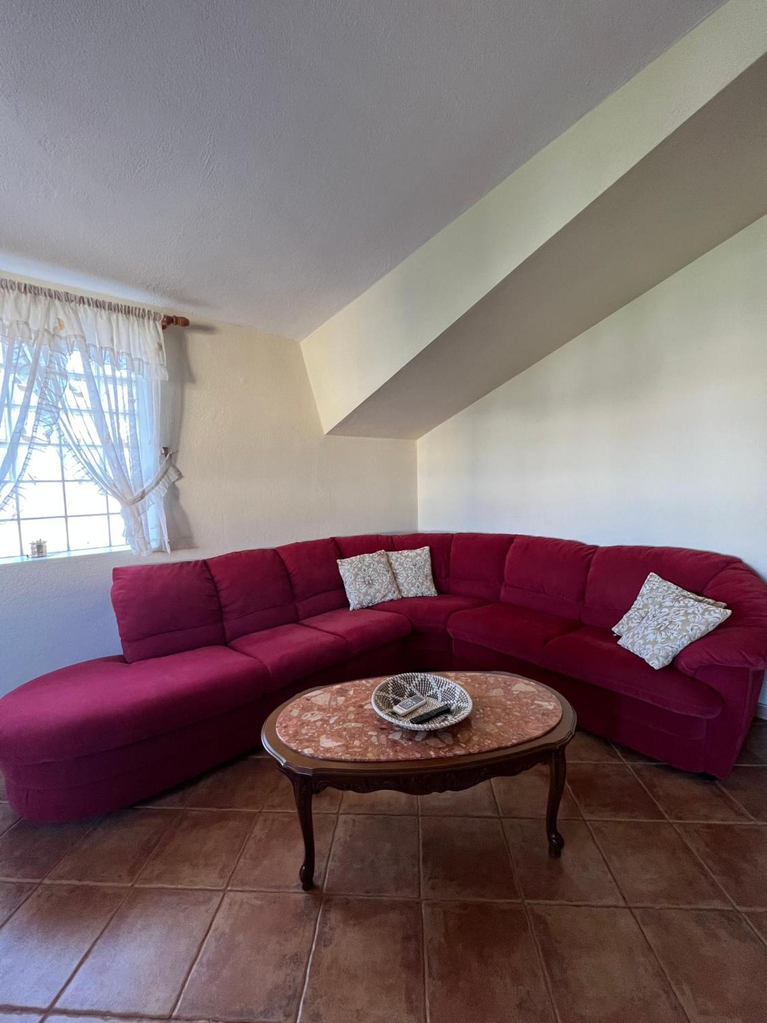 Villa Sokoli, Enjoy Sunset At This Spacious Apartment Tirana Buitenkant foto